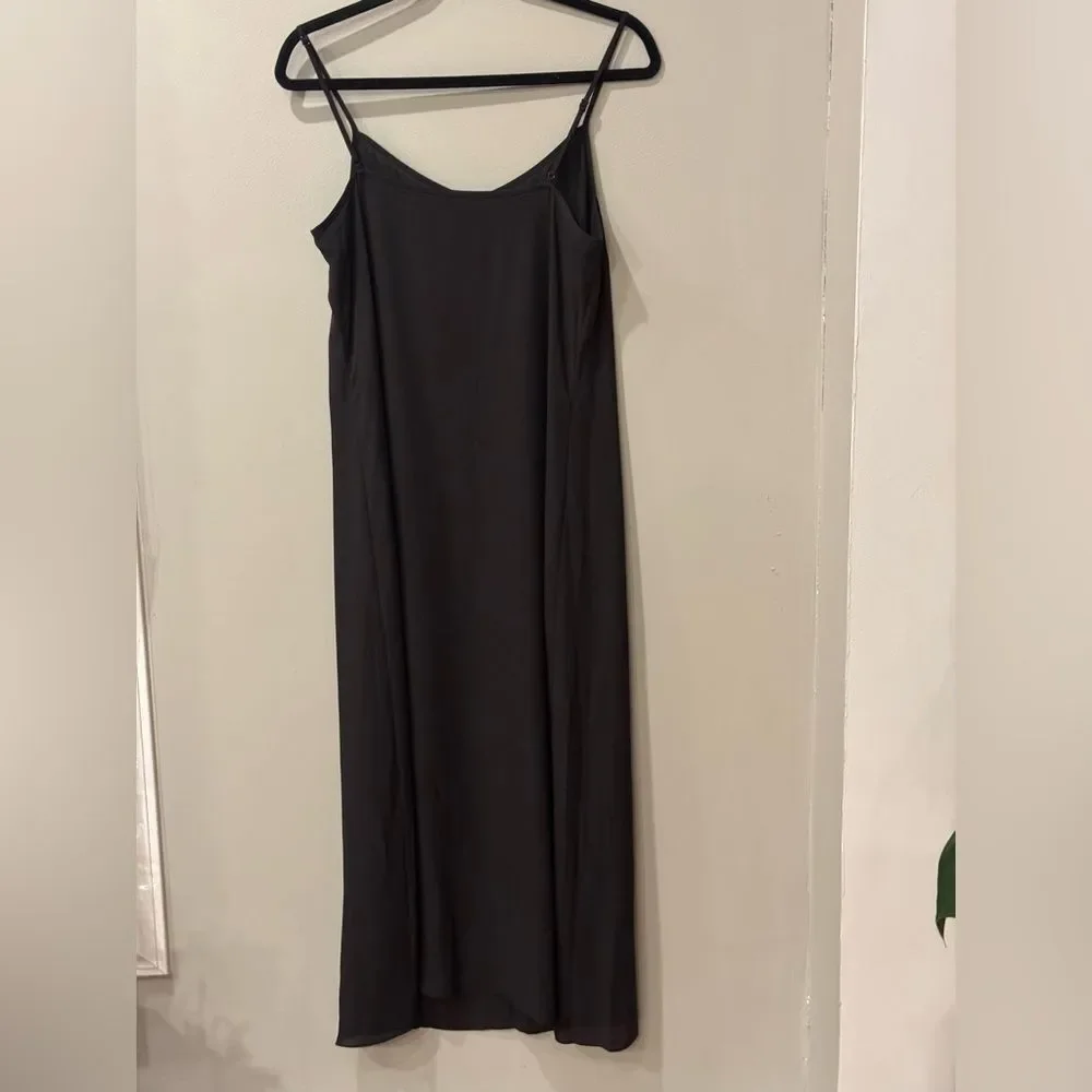 Long black slip from nordstroms estimated size medium‎